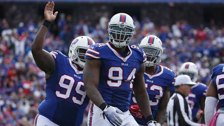 Mario Williams open to taking pay cut to stay with Bills