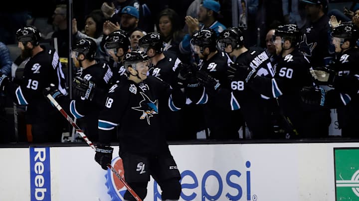 Hertl scores on power play to help Sharks beat Coyotes 3-0