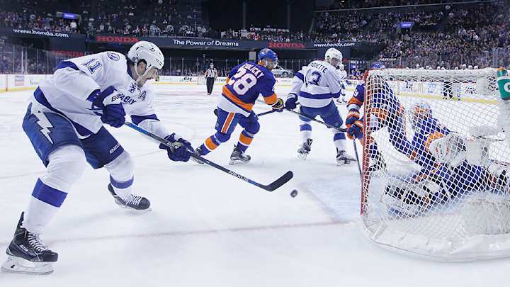 Boyle’s OT goal sends Lightning past Islanders in Game 3