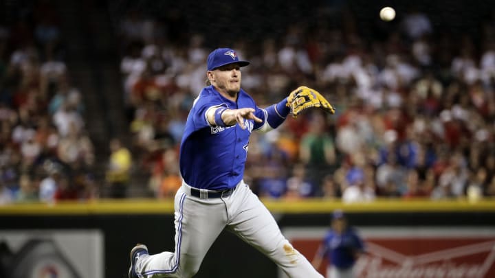 Donaldson and Encarnacion homer, help Blue Jays beat Arizona