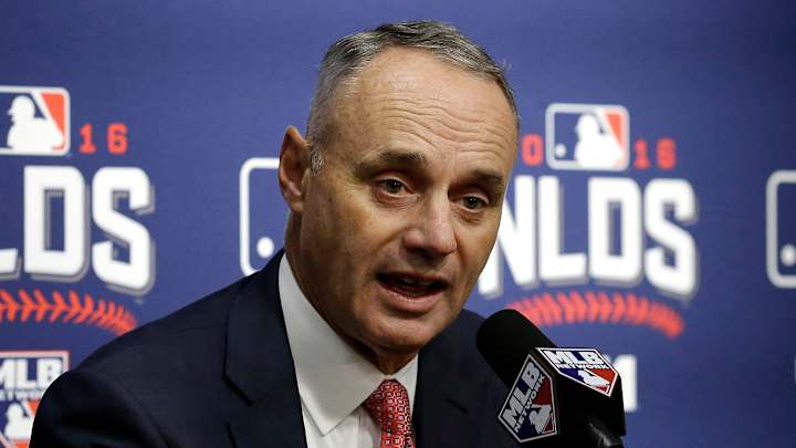 Manfred: Trump should not impact MLB international plans