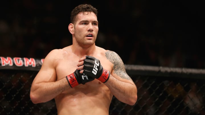 Chris Weidman out of title match vs. Luke Rockhold due to injury