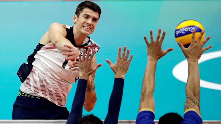 US men's volleyball team beats France, stays in medal chase