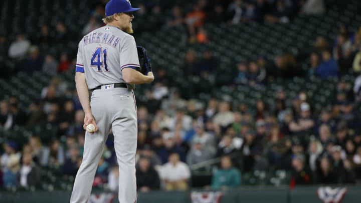 Lee's pinch-hit homer in 10th lifts Mariners over Texas 4-2 Lee's pinch-hit homer in 10th lifts Mariners over Texas 4-2