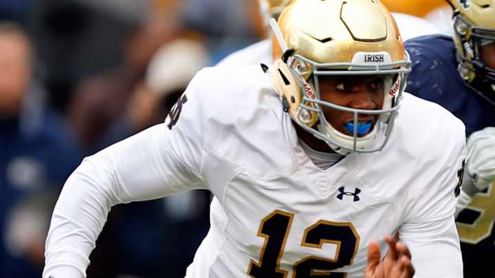 Irish QB Wimbush faces challenge of unseating Kizer, Zaire Irish QB Wimbush faces challenge of unseating Kizer, Zaire