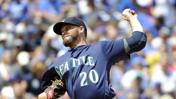 Mariners' Wade Miley no-hits Cubs through 6 innings