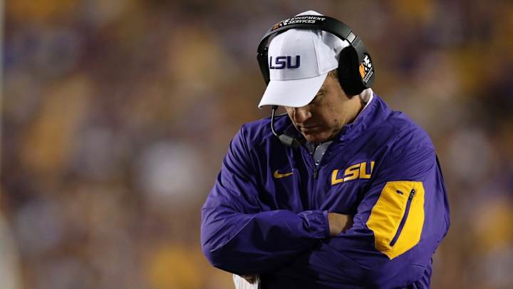 Beloved but stubborn, Les Miles lost his job because he didn't evolve while LSU's rivals did; Punt, Pass & Pork Beloved but stubborn, Les Miles lost his job because he didn't evolve while LSU's rivals did; Punt, Pass & Pork