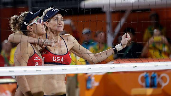 Interview with Biles, Raisman is must-cringe TV