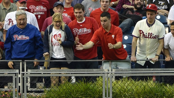 Nelson struggles in Brewers' loss to Phillies