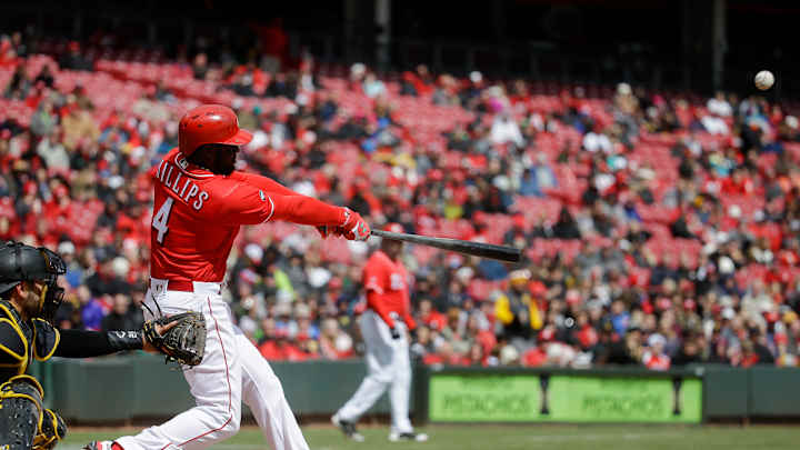 Suarez drives in 3, Reds send Pirates to their 1st loss, 5-1 Suarez drives in 3, Reds send Pirates to their 1st loss, 5-1