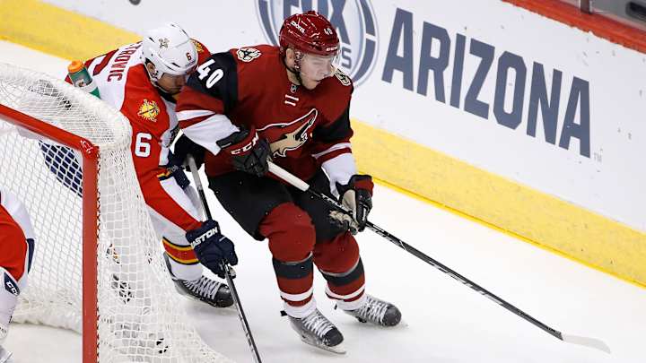 Tanguay scores twice in Coyotes debut, 5-1 win over Panthers Tanguay scores twice in Coyotes debut, 5-1 win over Panthers
