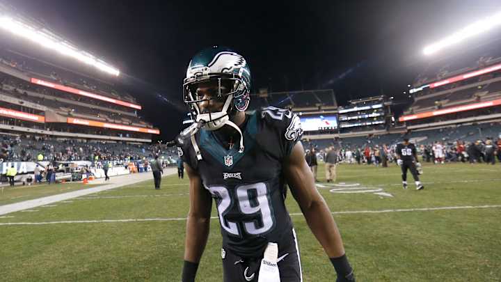 AP source: Titans agree to trade with Eagles for Murray