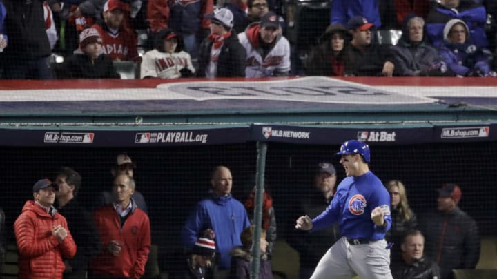Rizzo, Zobrist lead Cubs' offensive outburst in Game 2