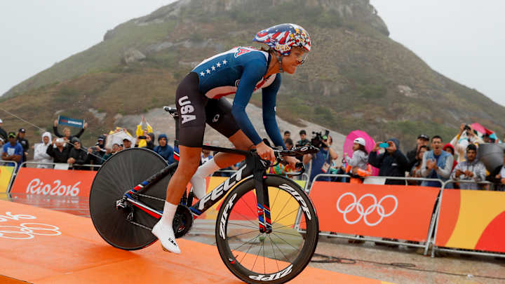 The Latest: Cancellara denies Froome time trial gold at Rio