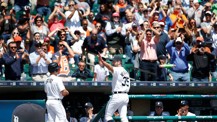 Verlander reaches K milestone, helps Tigers beat Twins 6-3
