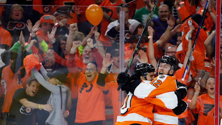 Wrist shots: Flyers say no bracelets for Game 4