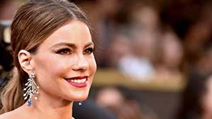 Weekend Hot Clicks: Sofia Vergara; Serena Williams Wins Wimbledon