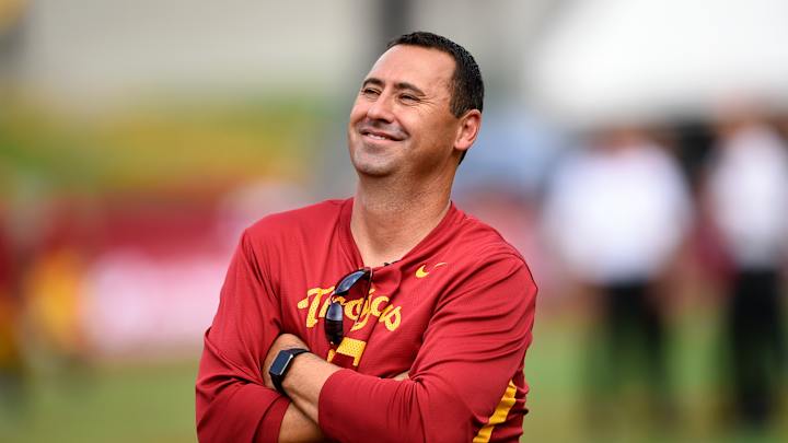 Alabama names ex-USC coach Sarkisian offensive coordinator Alabama names ex-USC coach Sarkisian offensive coordinator