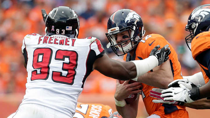 Clayborn's knee injury another blow to Falcons defense