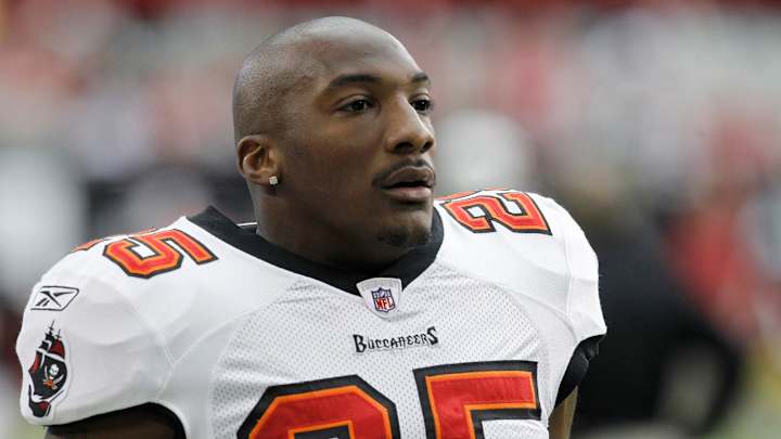 NFL rumors: Latest off-season news on free agency, trades, more