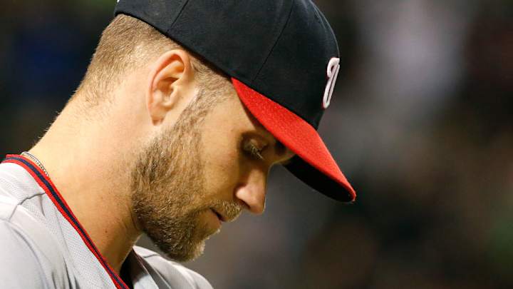 Bryce Harper pays tribute to Muhammad Ali with quote on his bat