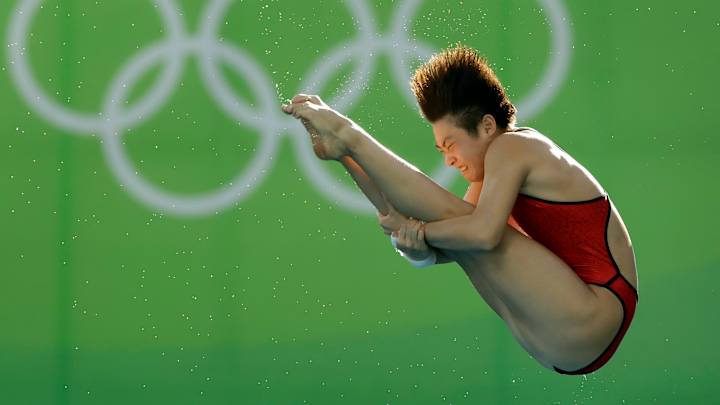 China goes 1-2 in prelims of women's 10-meter platform
