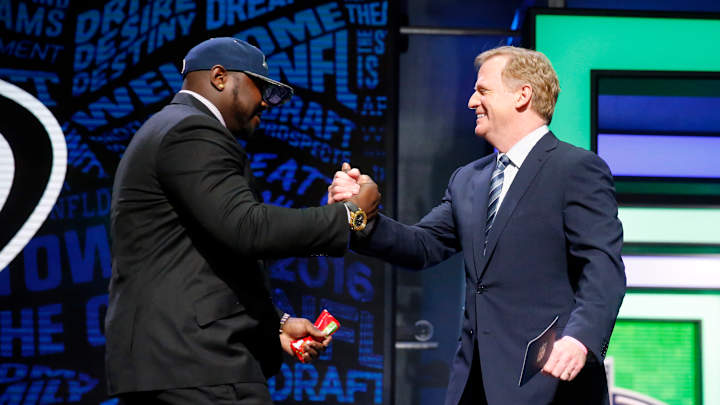 Seahawks enter final day of NFL draft with 4 picks