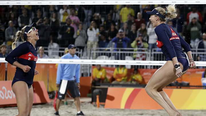 Walsh Jennings, Ross advance in Olympic beach volleyball