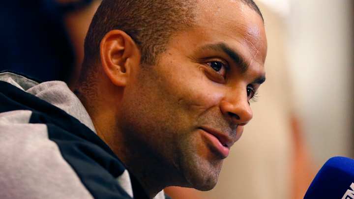 Hosts Italy, Serbia win opener at Olympic qualifying events