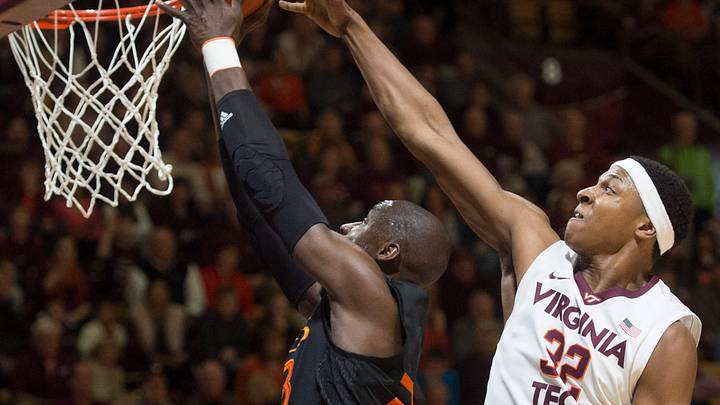 Bibbs scoress 19, Virginia Tech beats No. 7 Miami 77-62