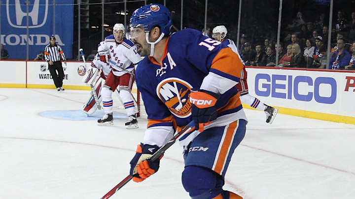Islanders, Cal Clutterbuck agree to five-year extension