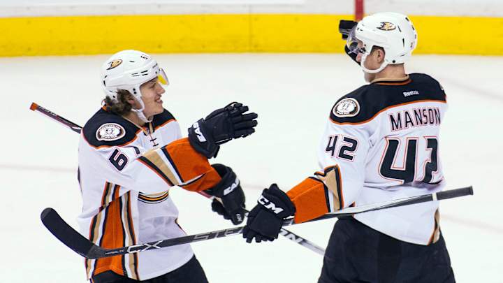 Getzlaf has point, assist; Ducks beat Canucks 5-2 Getzlaf has point, assist; Ducks beat Canucks 5-2