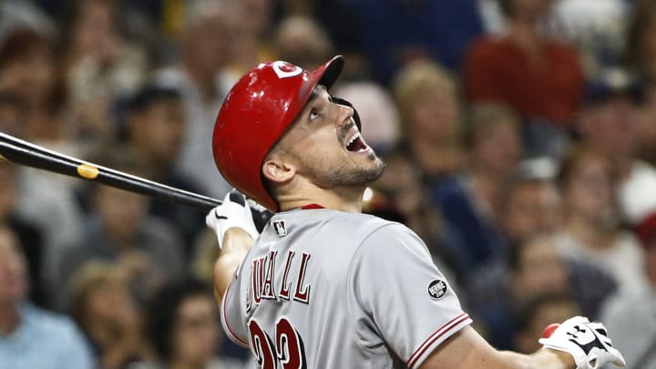 Suarez, Finnegan lead Reds to 6-0 win over Padres