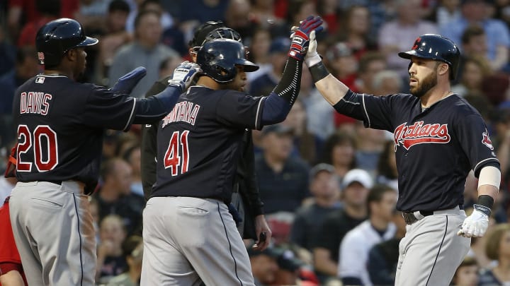 Kipnis, Kluber, Indians top Boston; Bradley hit streak at 25