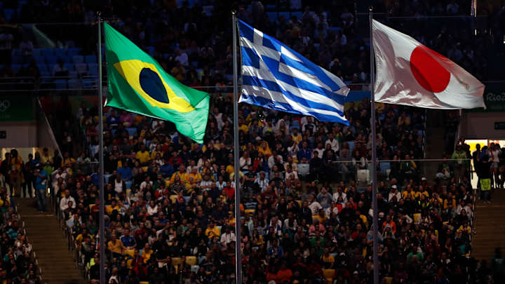 Japanese prime minister Abe wows Rio finale as Super Mario
