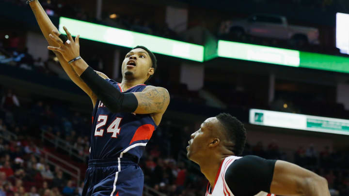 AP source: Hawks adding Dwight Howard, keeping Bazemore AP source: Hawks adding Dwight Howard, keeping Bazemore