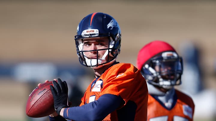 AP Source: Texans agree to multi-year deal with QB Osweiler