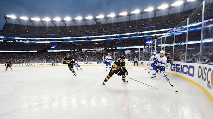 NHL sets outdoor games for 2016-17