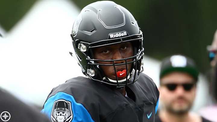 Four-star OT E.J. Price commits to USC Four-star OT E.J. Price commits to USC