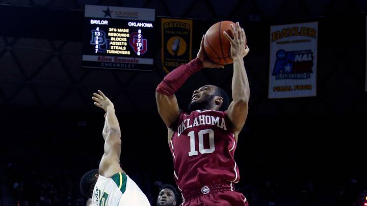 No. 1 Oklahoma beats No. 13 Baylor 82-72 No. 1 Oklahoma beats No. 13 Baylor 82-72