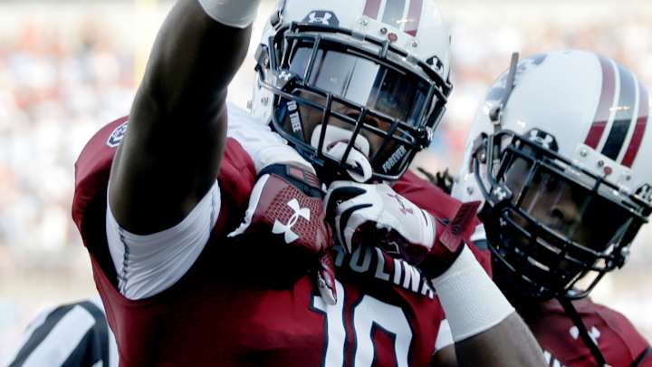 Lundquist to step down from SEC football on CBS after 2016 Lundquist to step down from SEC football on CBS after 2016