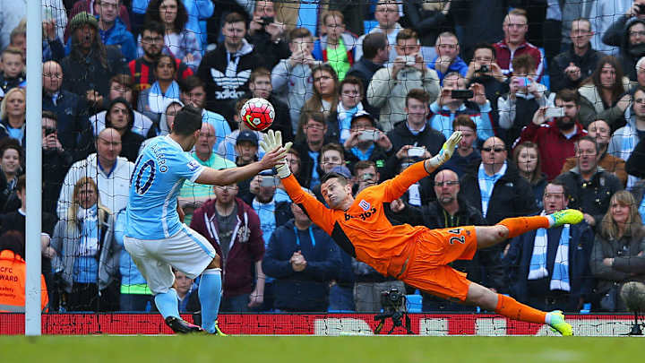 Man City routs Stoke City to keep pressure on Manchester United Man City routs Stoke City to keep pressure on Manchester United