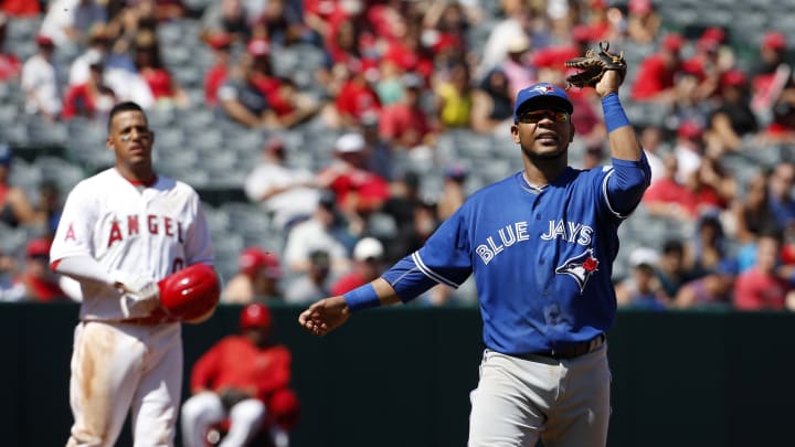 Swings, no stings: Blue Jays-Angels delayed by swarm of bees