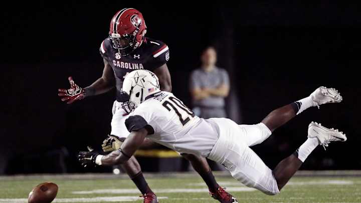 South Carolina rallies, beats Vanderbilt 13-10 in SEC opener South Carolina rallies, beats Vanderbilt 13-10 in SEC opener