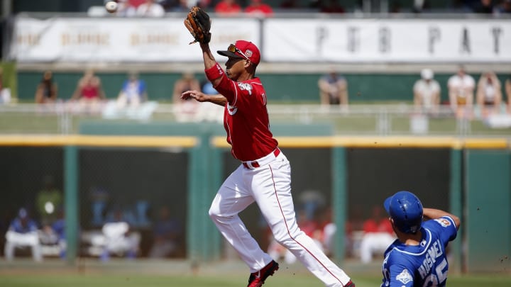 Royals' Escobar, Infante get two hits in 4-2 loss to Reds