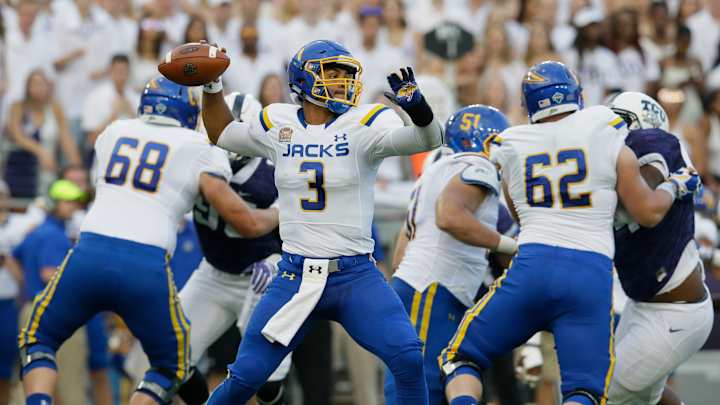 Christion, Schult highlight MVFC awards