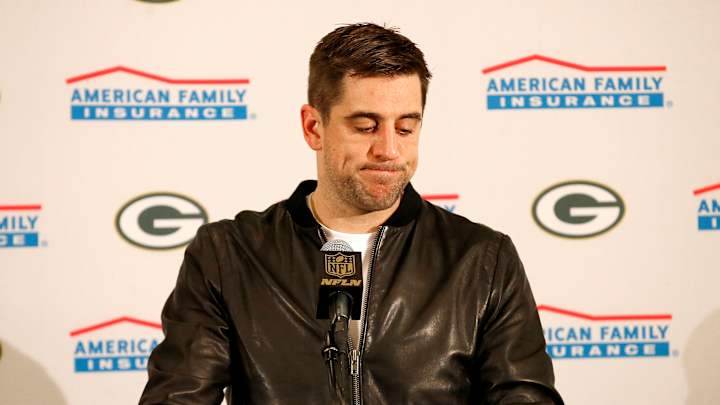 Report: Packers QB Aaron Rodgers says he had knee surgery