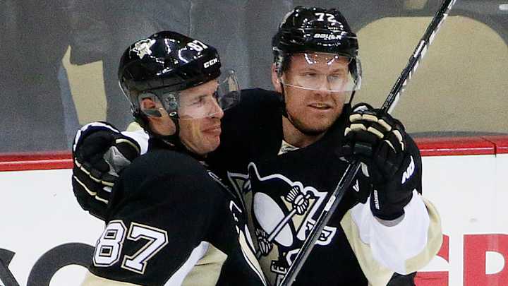 Crosby's hat trick powers Penguins past Senators, 6-5