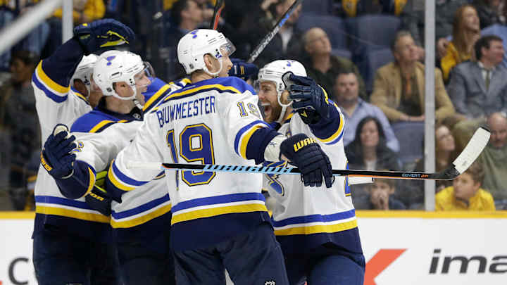 Brouwer scores with 1:05 left, Blues beat Predators 1-0