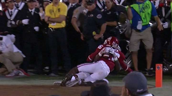Ohio State’s Noah Brown traps ball against defender’s back to make touchdown catch Ohio State’s Noah Brown traps ball against defender’s back to make touchdown catch